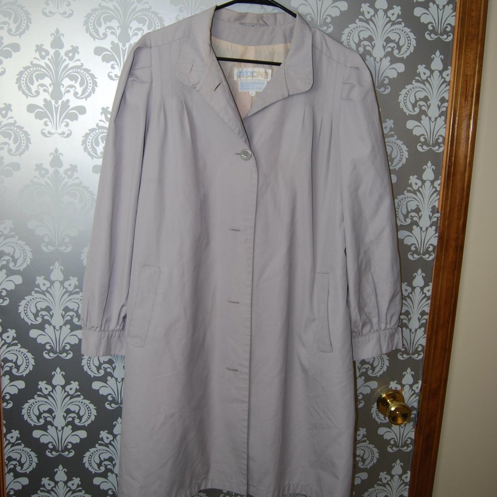 Astor One Raincoat Womens Size 12 Rain Coat Grey Pleated Vintage